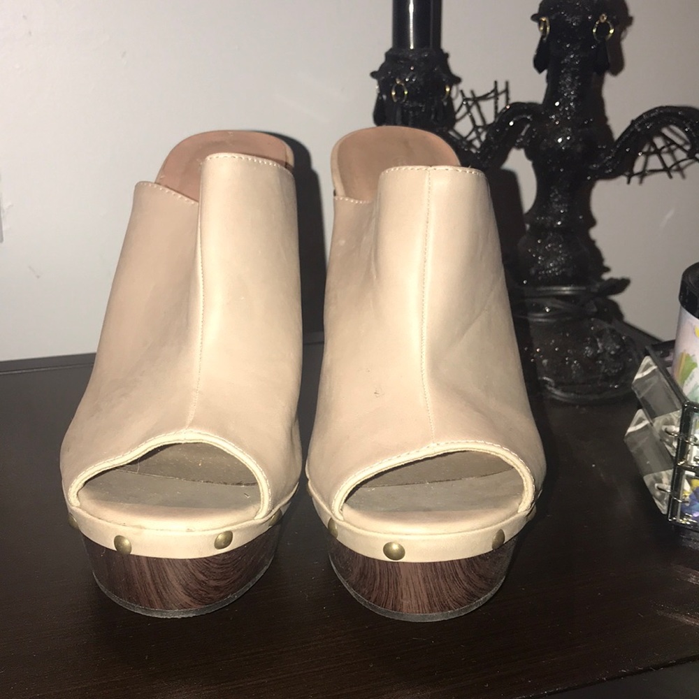 Platform clogs - Picture 2 of 5